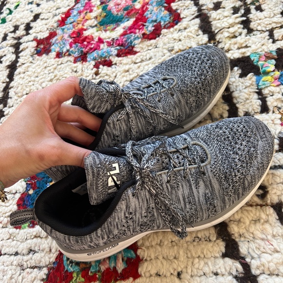 Apl techloom shoes womens size 10 - Picture 3 of 9